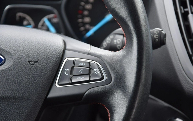 Ford Kuga cena 66899 przebieg: 97000, rok produkcji 2017 z Pieńsk małe 631